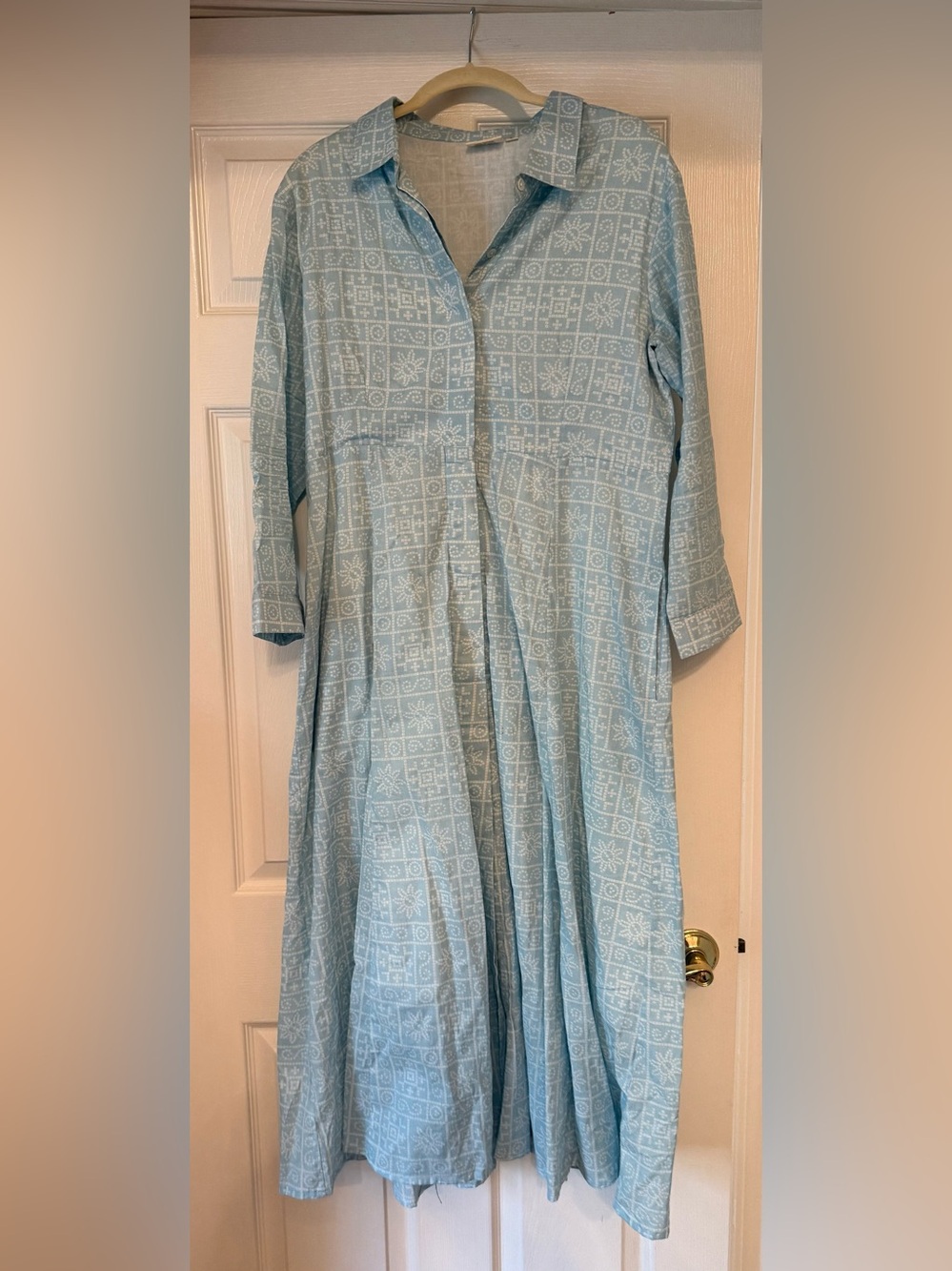 Julia Amory Button-Front Light Blue Printed Shirt Dress size large